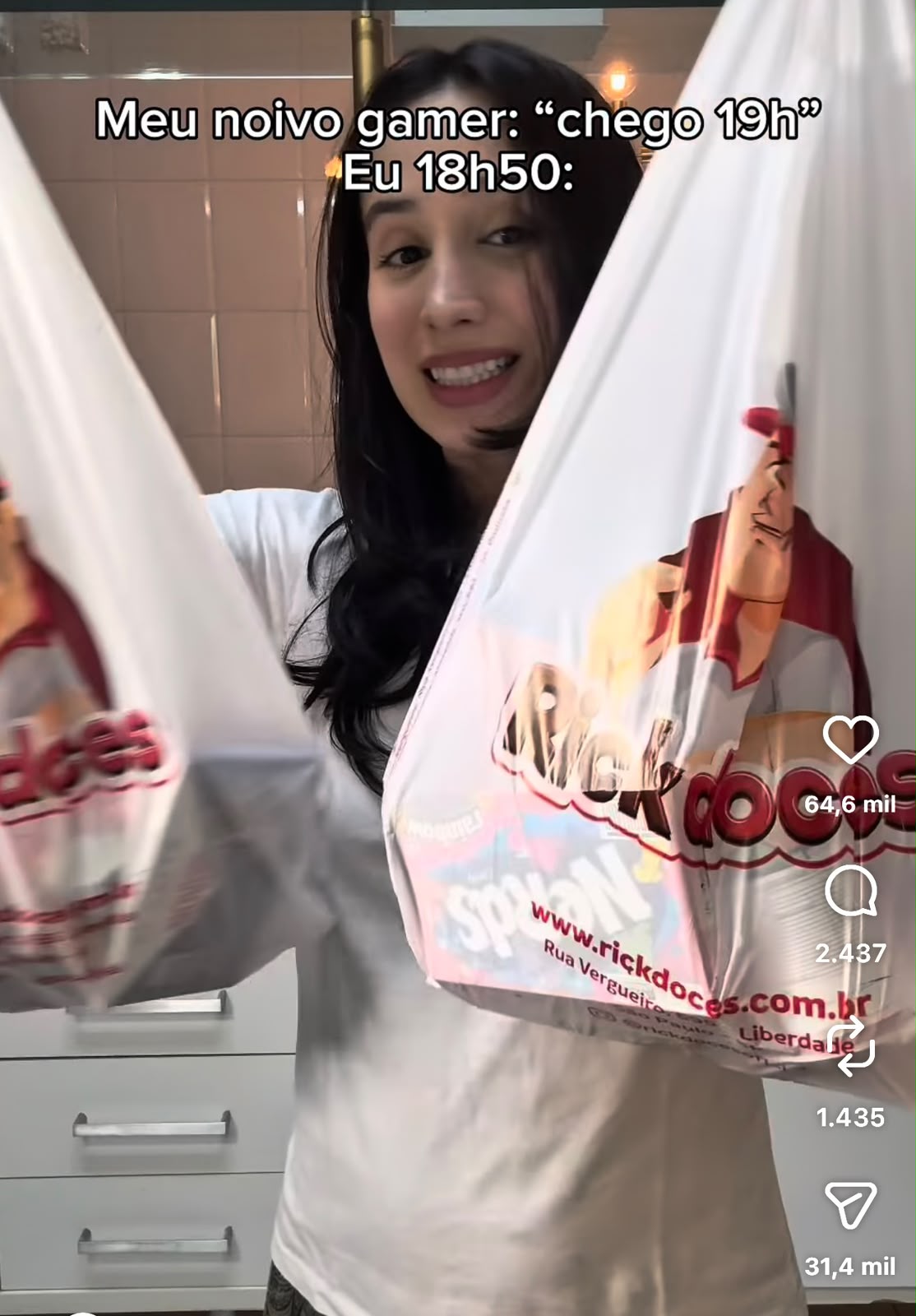 Luisa em conteúdo criado para Rick Doces